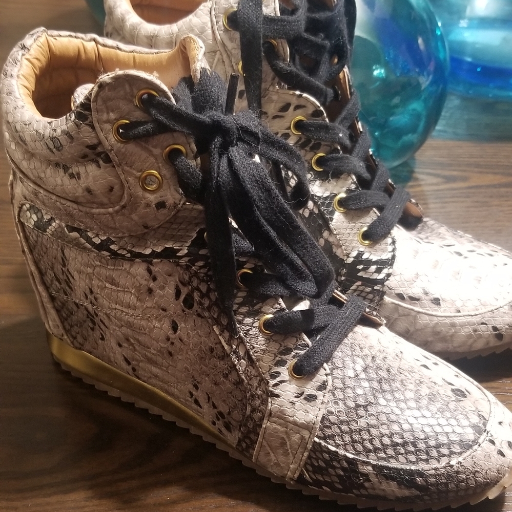 Snake print shoes